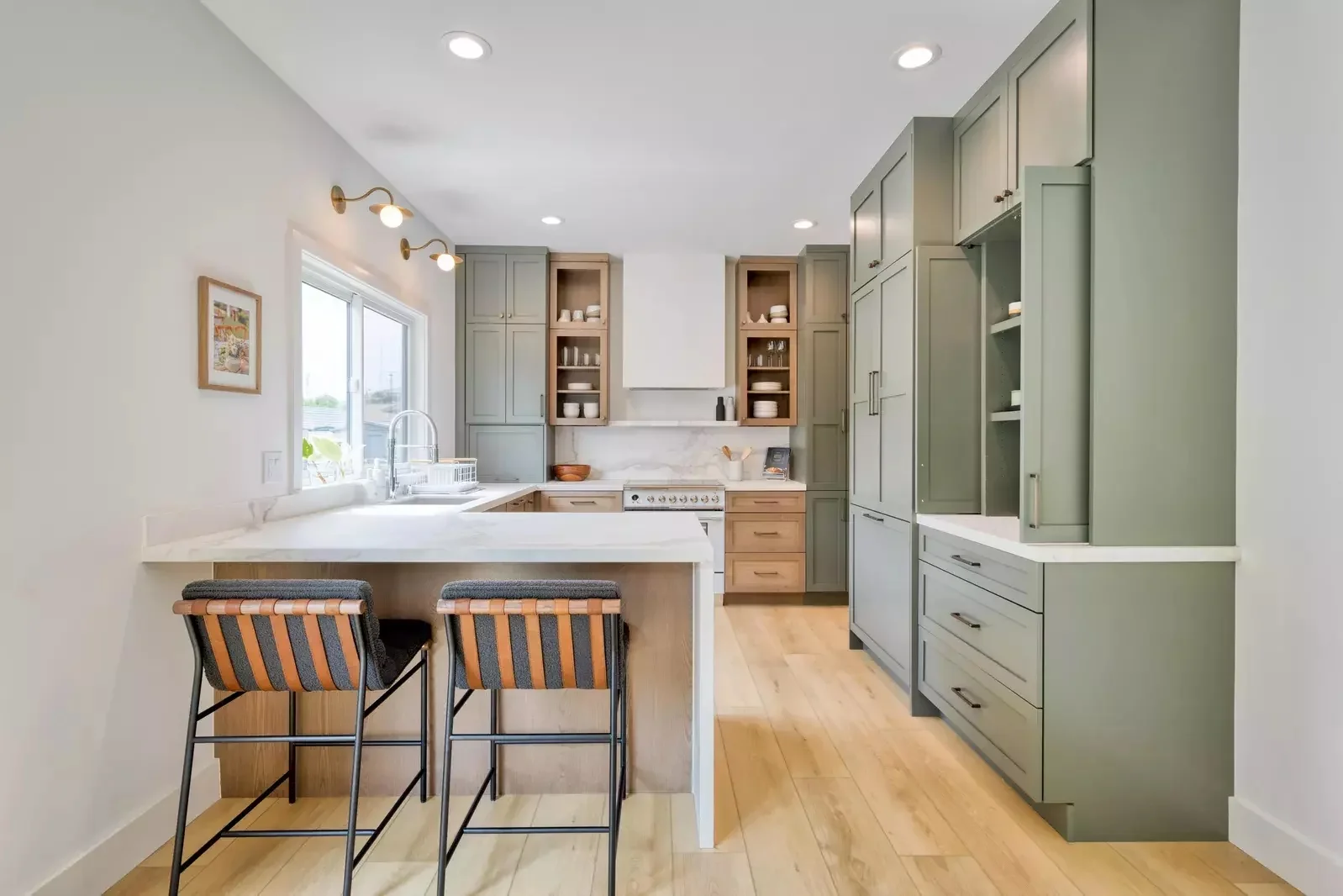 Custom floor plan and interior design selections