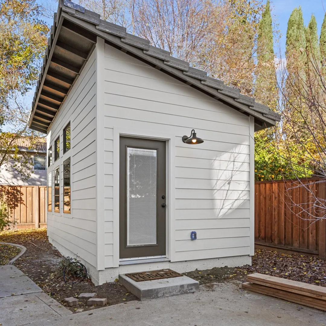 Custom backyard office built by Evergreen Builders in Northwest Arkansas